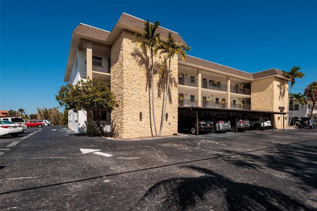 3789 46TH AVENUE S 101, St Petersburg, FL 33711