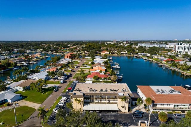 3789 46TH AVENUE S 101, St Petersburg, FL 33711