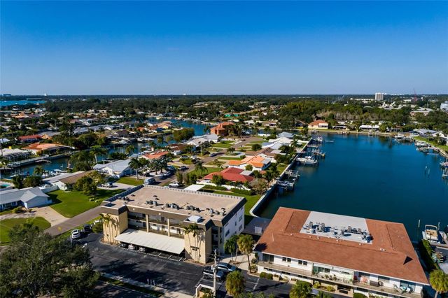 3789 46TH AVENUE S 101, St Petersburg, FL 33711