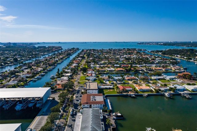3789 46TH AVENUE S 101, St Petersburg, FL 33711
