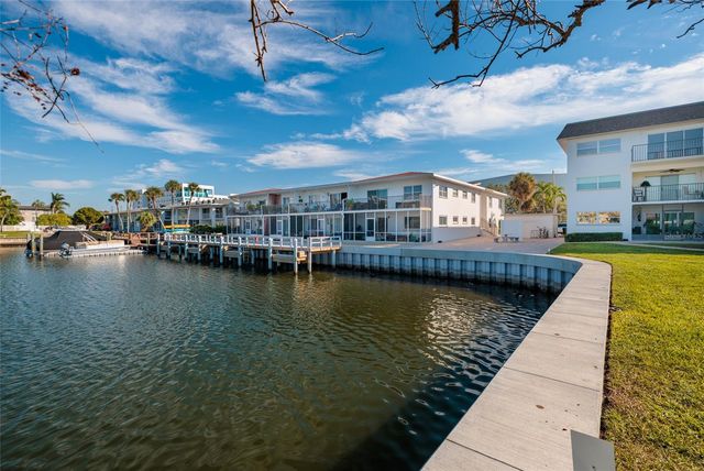 3789 46TH AVENUE S 101, St Petersburg, FL 33711
