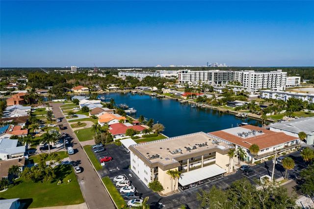 3789 46TH AVENUE S 101, St Petersburg, FL 33711