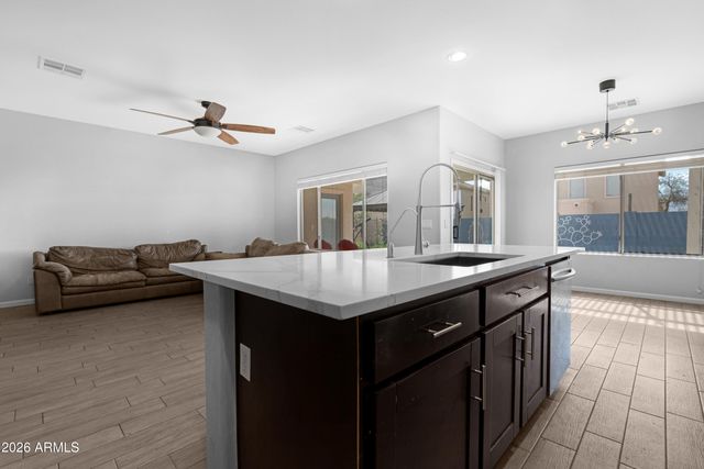 10039 W WIER Avenue, Tolleson, AZ 85353