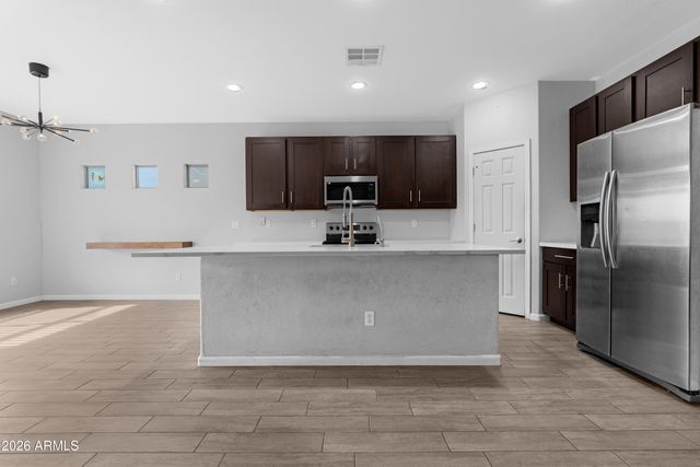 10039 W WIER Avenue, Tolleson, AZ 85353