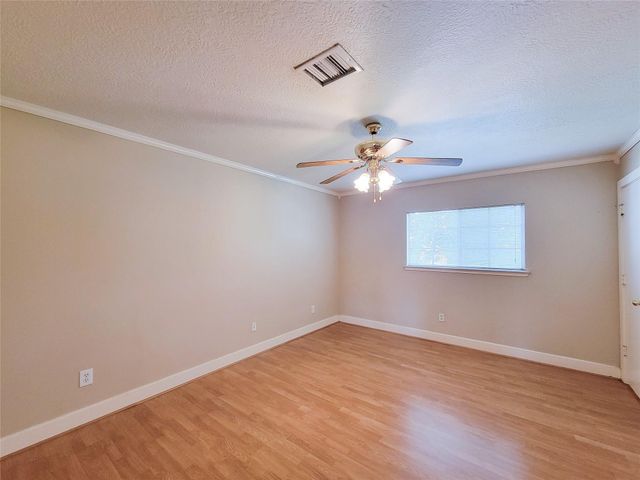 9607 Farrell Drive, Houston, TX 77070