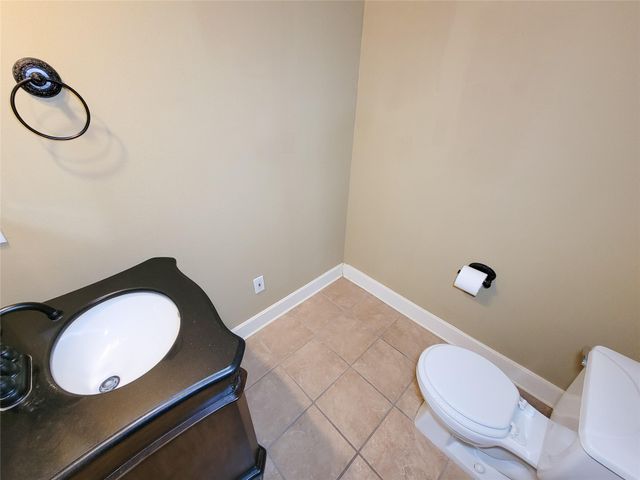9607 Farrell Drive, Houston, TX 77070