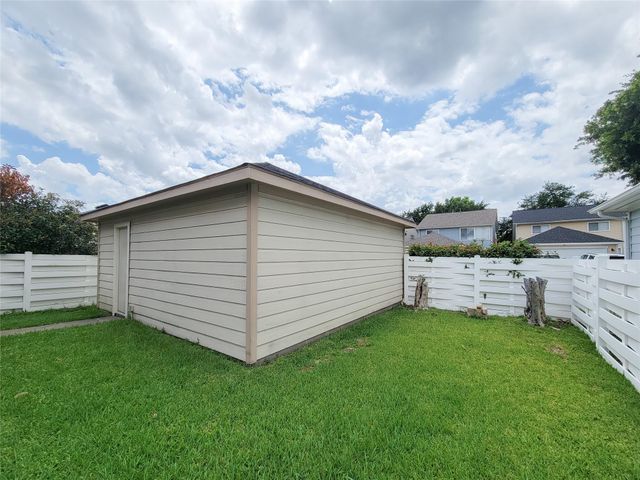 9607 Farrell Drive, Houston, TX 77070