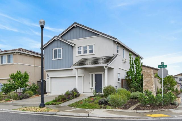 4089 Solaire Dr, Roseville, CA 95747