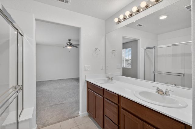 4089 Solaire Dr, Roseville, CA 95747