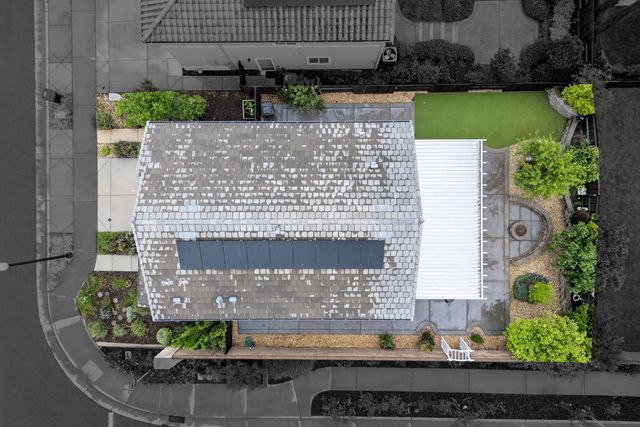 4089 Solaire Dr, Roseville, CA 95747