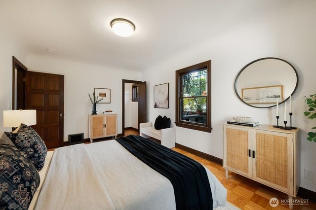 6517 Fremont Avenue N, Seattle, WA 98103