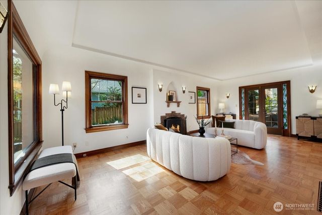 6517 Fremont Avenue N, Seattle, WA 98103