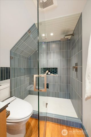 6517 Fremont Avenue N, Seattle, WA 98103