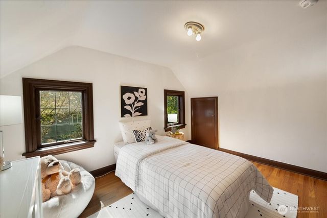 6517 Fremont Avenue N, Seattle, WA 98103