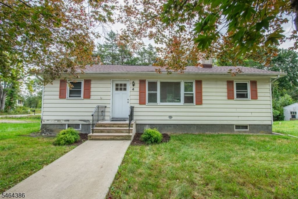 4 Gilbert Dr, Vernon Twp., NJ 07418 — exterior