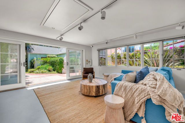 463 16th Street, Santa Monica, CA 90402