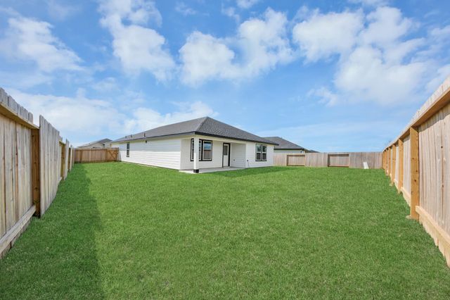 1238 Sandy Shore Ln, Iowa Colony, TX 77583