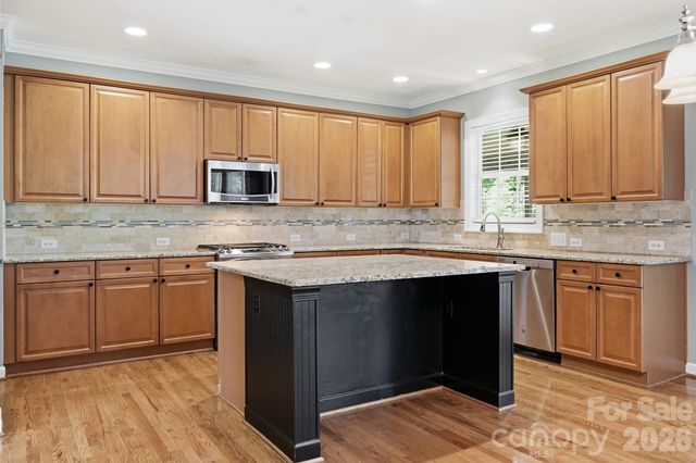 3308 Grandeur Road, Charlotte, NC 28269