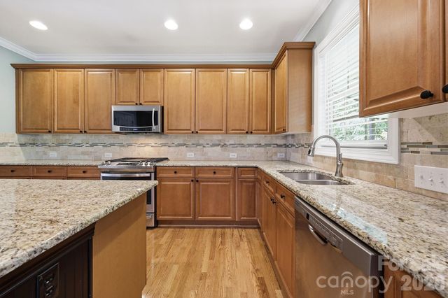 3308 Grandeur Road, Charlotte, NC 28269
