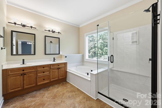 3308 Grandeur Road, Charlotte, NC 28269