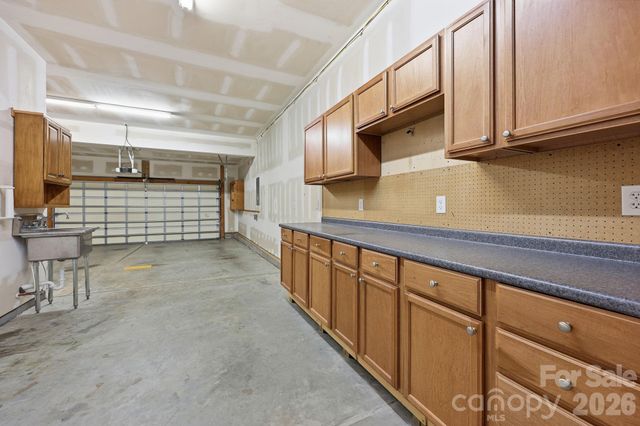 3308 Grandeur Road, Charlotte, NC 28269