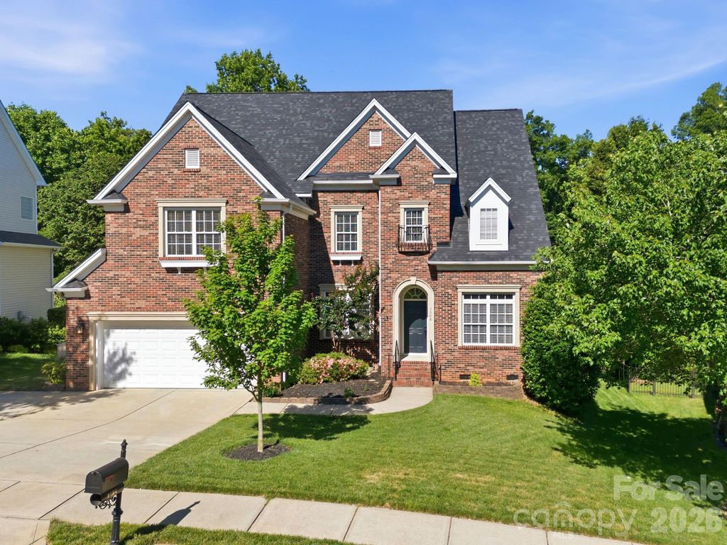 3308 Grandeur Road, Charlotte, NC 28269