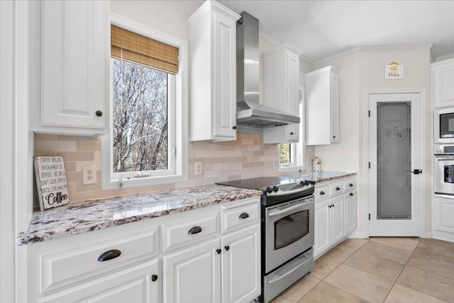 102 Century Trail, Lino Lakes, MN 55014