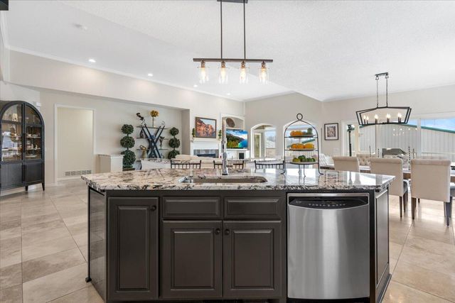 102 Century Trail, Lino Lakes, MN 55014