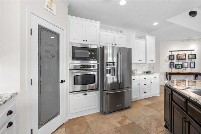 102 Century Trail, Lino Lakes, MN 55014