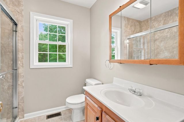 1725 Shirley Rd, Lancaster, MA 01523