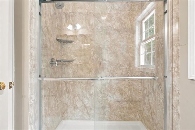 1725 Shirley Rd, Lancaster, MA 01523