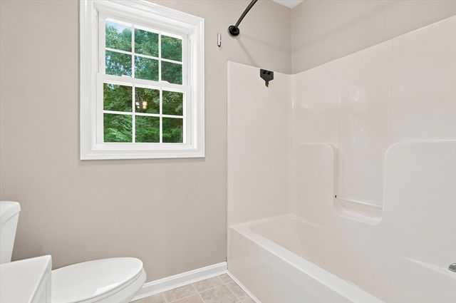 1725 Shirley Rd, Lancaster, MA 01523