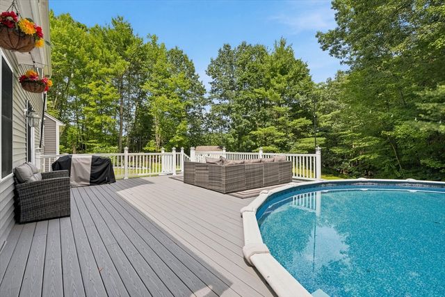 1725 Shirley Rd, Lancaster, MA 01523