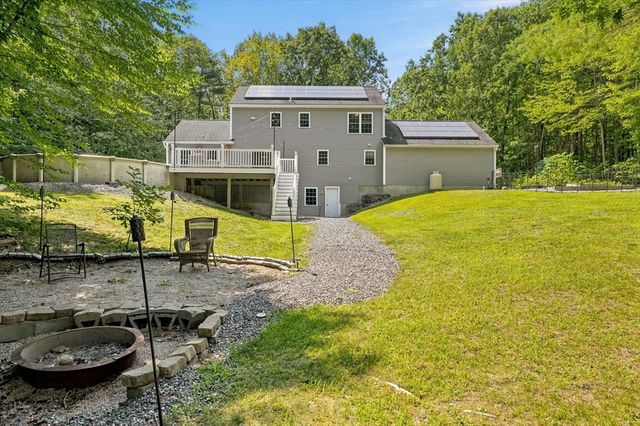 1725 Shirley Rd, Lancaster, MA 01523
