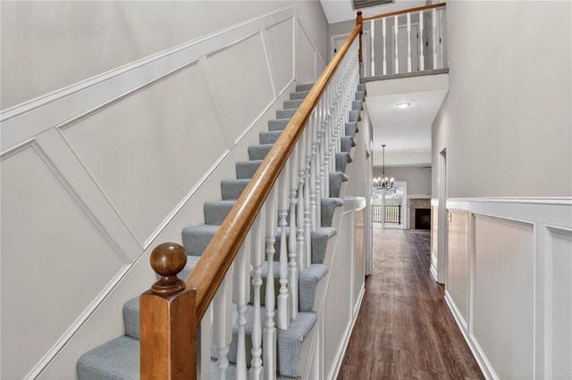 8247 NW Barrybrooke Court, Kansas City, MO 64151