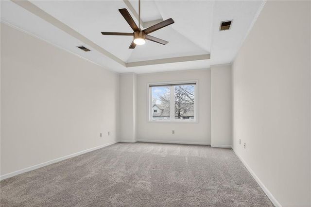 8247 NW Barrybrooke Court, Kansas City, MO 64151