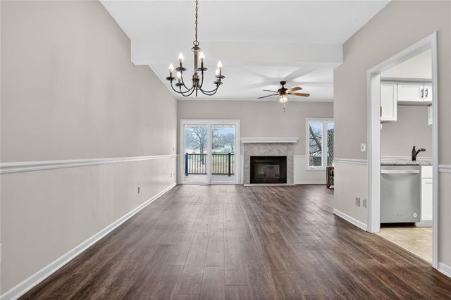 8247 NW Barrybrooke Court, Kansas City, MO 64151