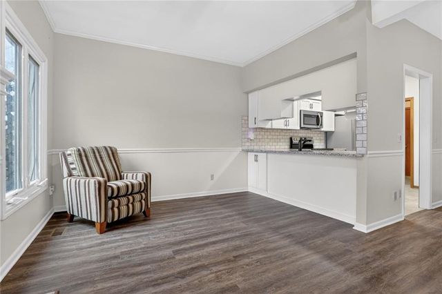 8247 NW Barrybrooke Court, Kansas City, MO 64151