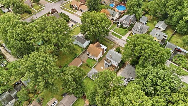 1933 9th Street, Cuyahoga Falls, OH 44221
