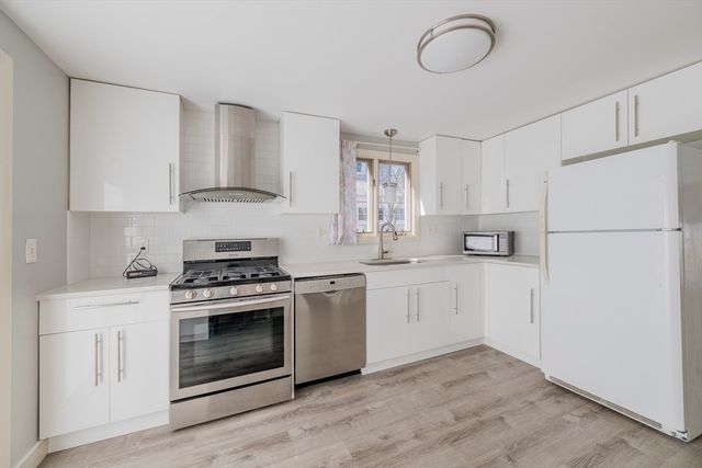 76 Vermont St, Boston, MA 02132