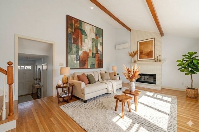 76 Vermont St, Boston, MA 02132