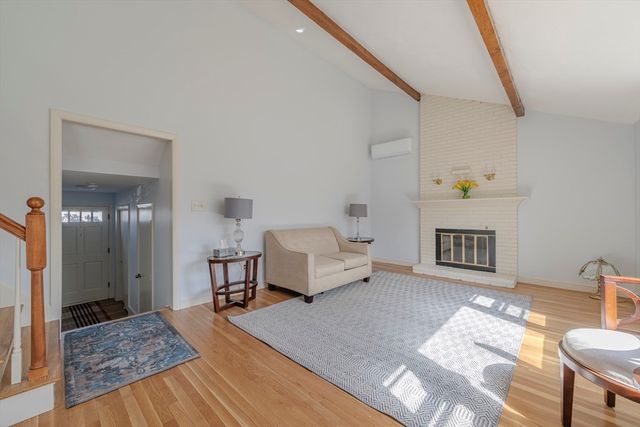 76 Vermont St, Boston, MA 02132