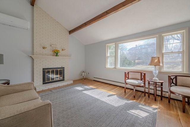 76 Vermont St, Boston, MA 02132