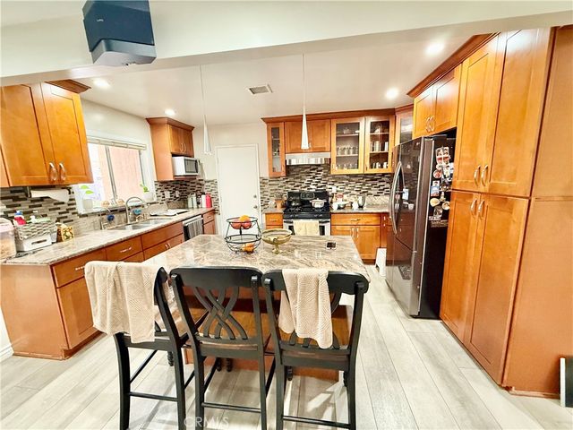 6351 Marcella Way, Buena Park, CA 90620