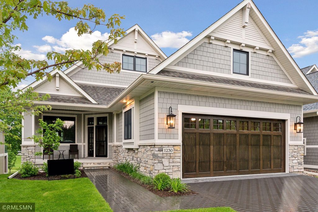 1230 Greenway Pass, Golden Valley, MN 55427 — photo 2