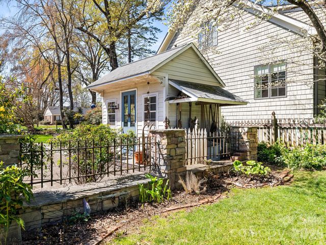 3021 Crosby Road, Charlotte, NC 28211