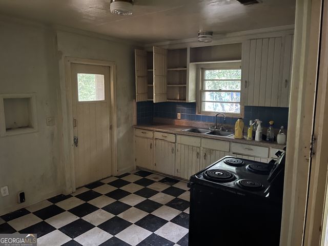 915 W Tift Avenue, Albany, GA 31701