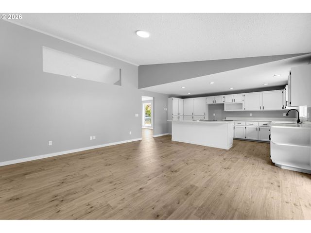 3715 Ne 157TH Ave, Vancouver, WA 98682