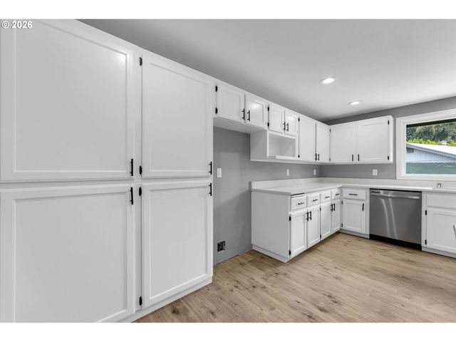 3715 Ne 157TH Ave, Vancouver, WA 98682