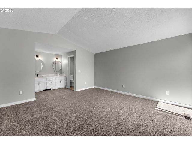 3715 Ne 157TH Ave, Vancouver, WA 98682
